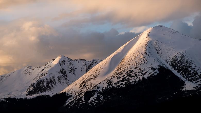 Free stock image of Frozen Mountains created by Pixabay