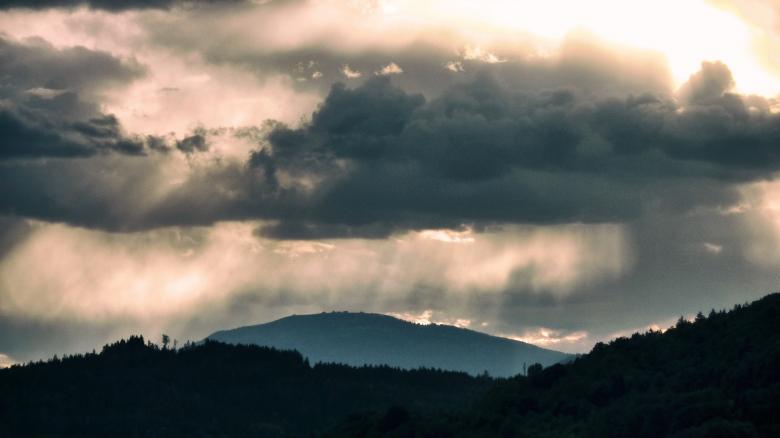 Free stock image of Cloudy Weather created by Pixabay