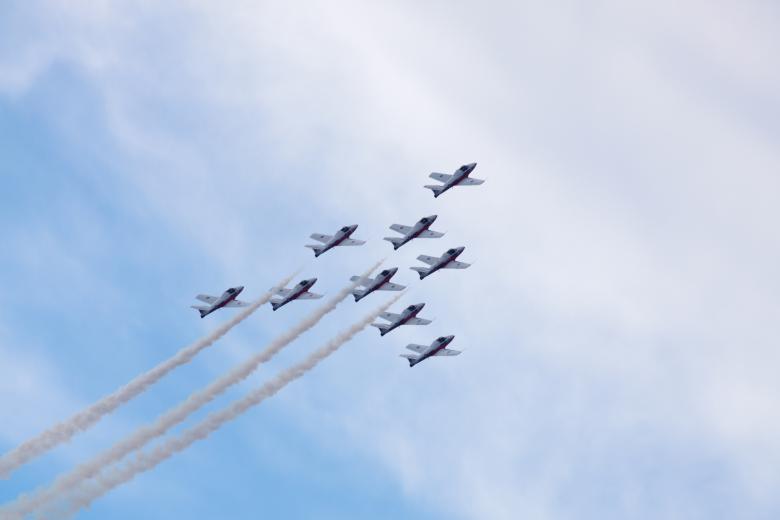 Free stock image of Aerobatics show created by Geoffrey Whiteway