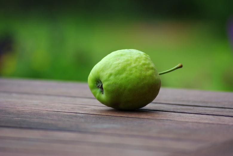 Free stock image of Green Apple created by Pixabay