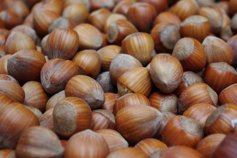 Free stock image of Bunch of Hazelnuts created by Pixabay