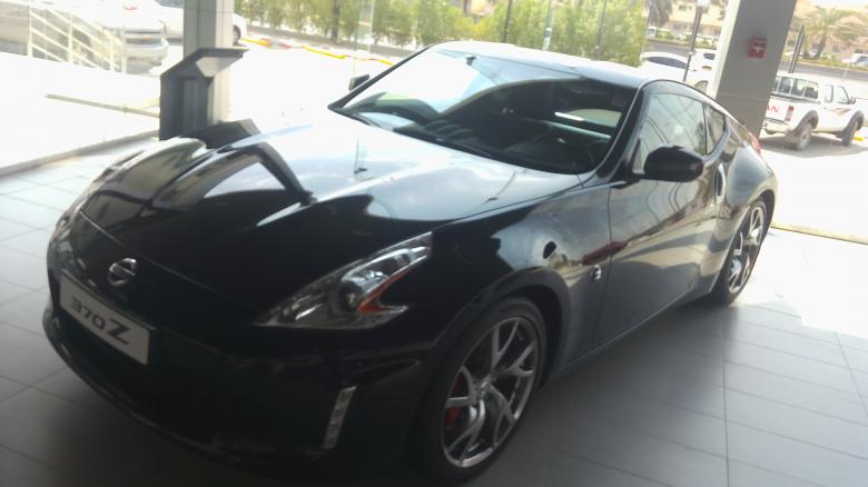 Free stock image of Black Car in the Parking Area created by so g k