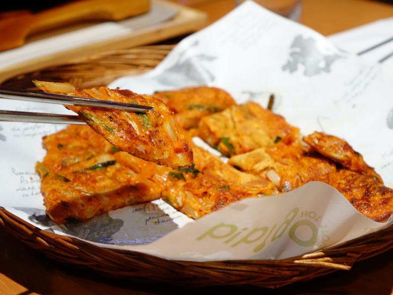 Free stock image of Kimchi Pizza created by Pixabay