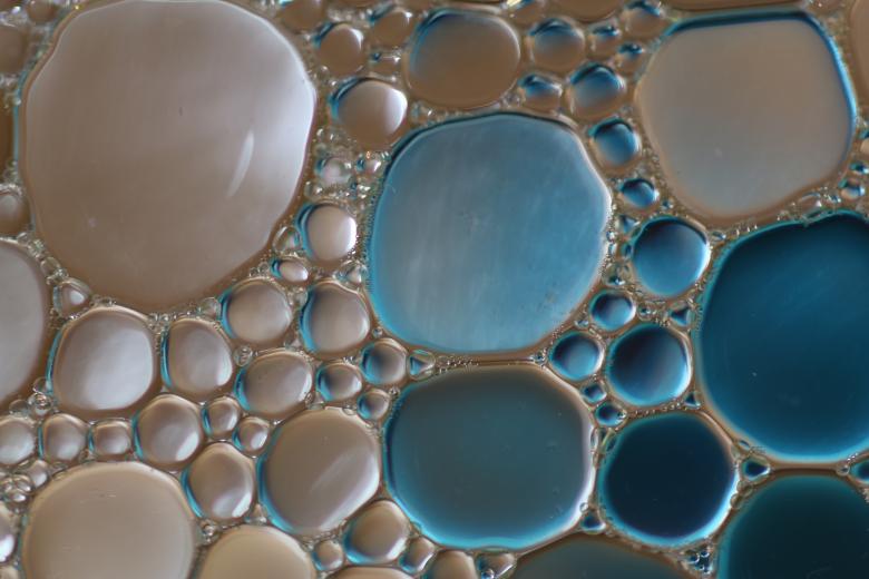 Free stock image of Oil in Water created by Pixabay