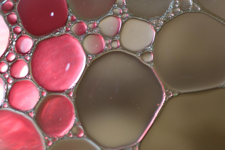 Free stock image of Oil in Water created by Pixabay