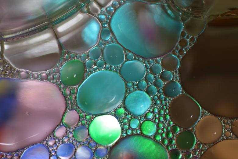Free stock image of Oil in Water created by Pixabay