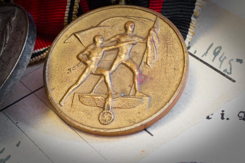 Free stock image of Studetenland Medal created by Pixabay