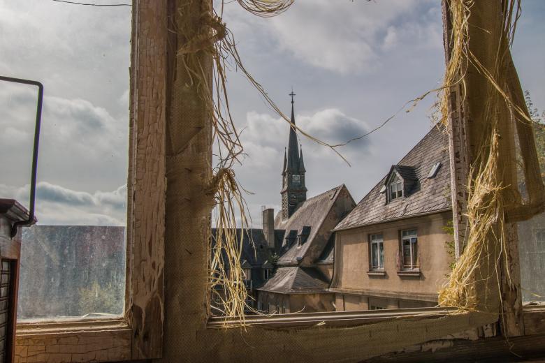 Free stock image of Town Through the Window created by Pixabay