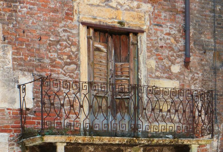 Free stock image of Rusting Balcony created by Pixabay