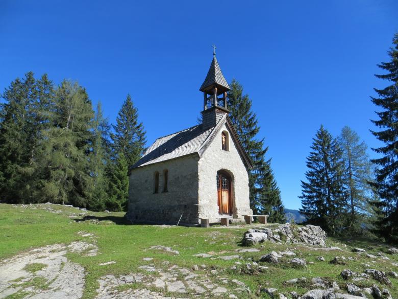 Free stock image of Chapel on the Mountain created by Pixabay
