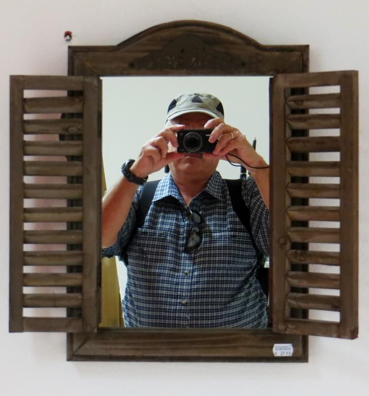 Free stock image of Mirror Selfie created by Pixabay