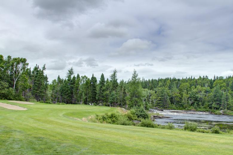Free stock image of Golf course created by Geoffrey Whiteway