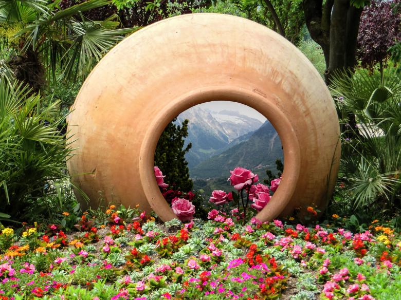 Free stock image of Flower Garden created by Pixabay
