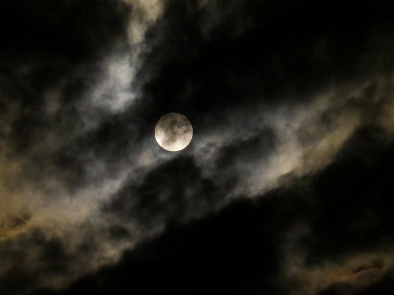 Free stock image of At Night created by Pixabay