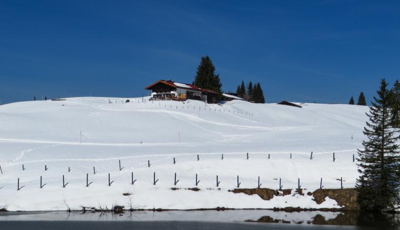 Free stock image of Resort on the Top created by Pixabay
