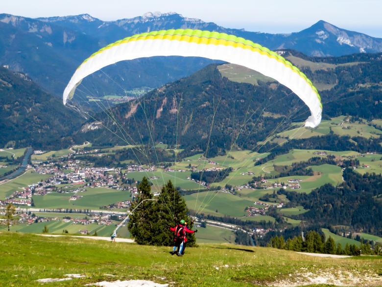 Free stock image of Paragliding Exercise created by Pixabay
