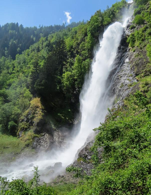 Free stock image of Wild Waterfall created by Pixabay