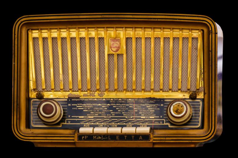 Free stock image of Old Radio created by Pixabay