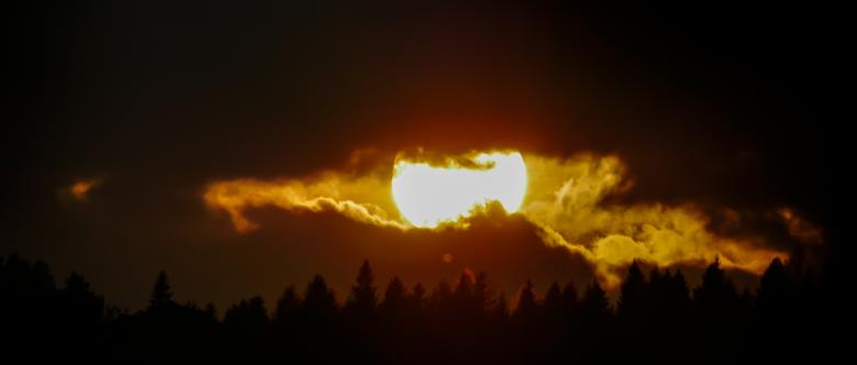 Free stock image of Sunset created by Pixabay