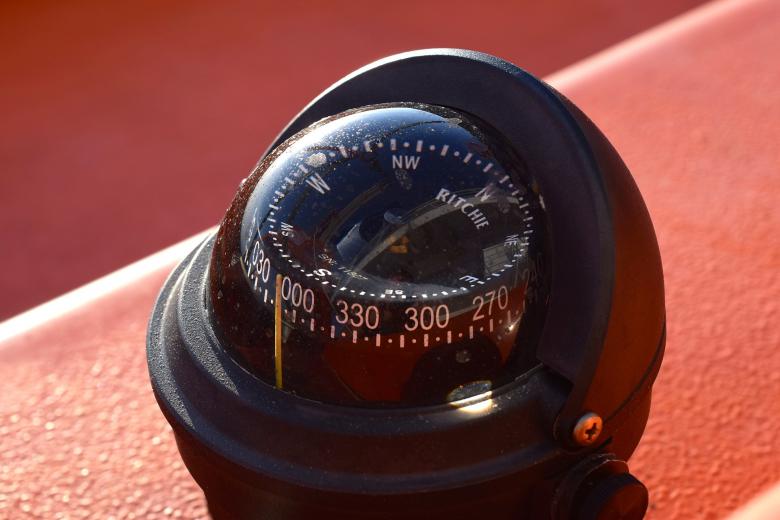 Free stock image of Compass on the Ship created by Pixabay