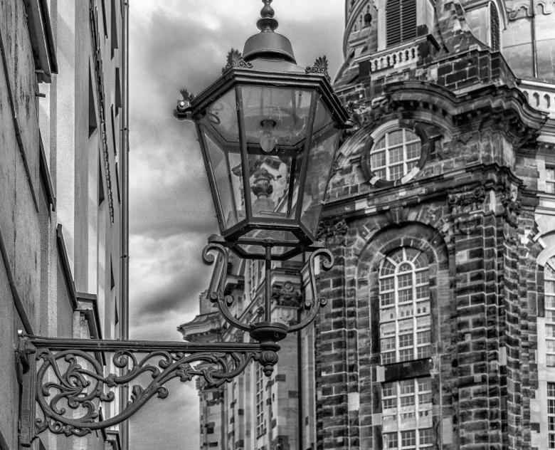 Free stock image of Street Lantern created by Pixabay