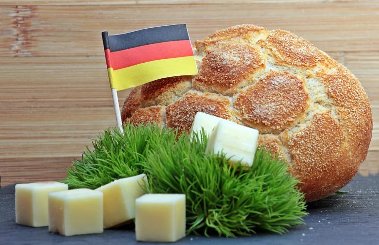 Free stock image of Baked Football created by Pixabay