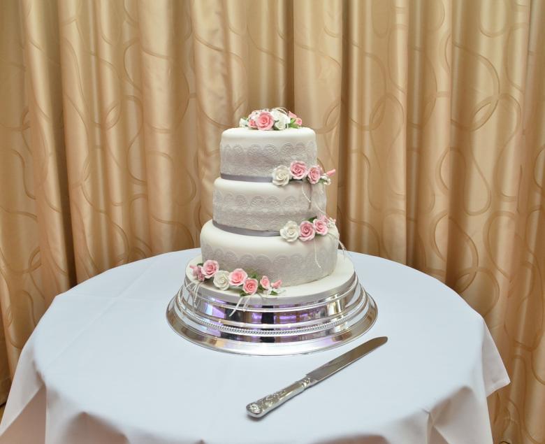 Free stock image of Wedding cake  created by Kate Towers 