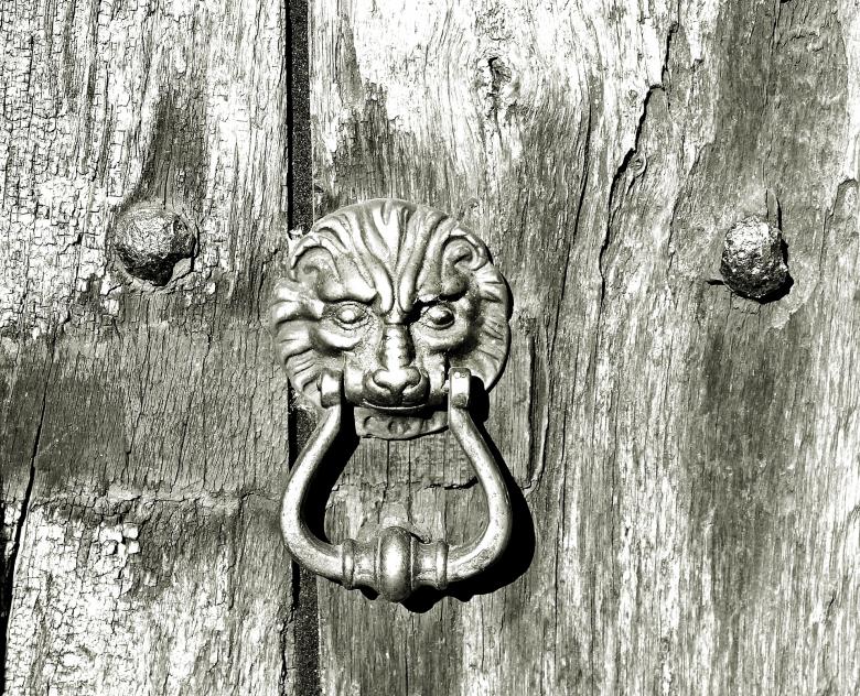 Free stock image of Wooden Door created by Pixabay