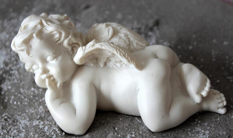 Free stock image of Angel Sculpture created by Pixabay