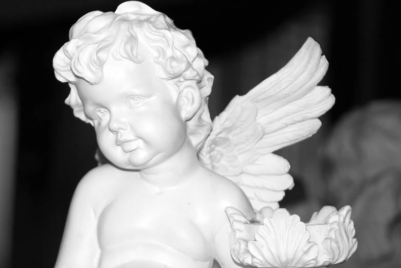 Free stock image of Angel Sculpture created by Pixabay