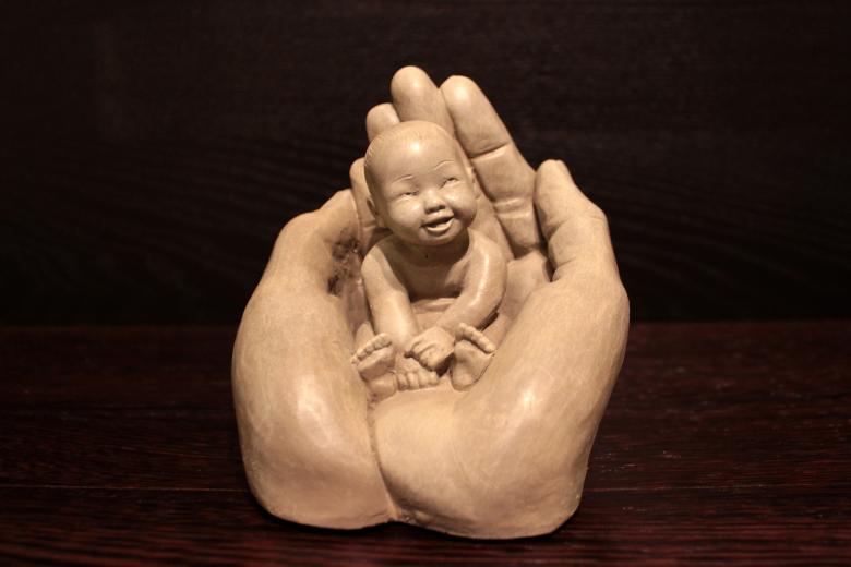 Free stock image of Carved Hands created by Pixabay