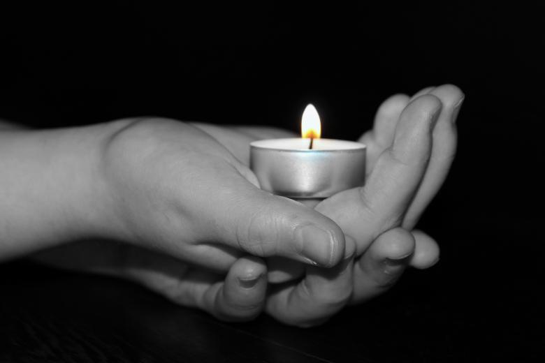 Free stock image of Holding the Candle created by Pixabay