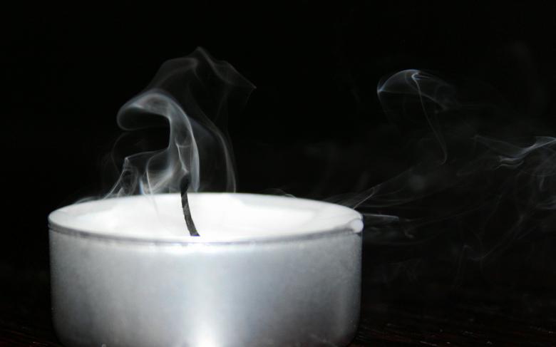 Free stock image of Damped Candle created by Pixabay