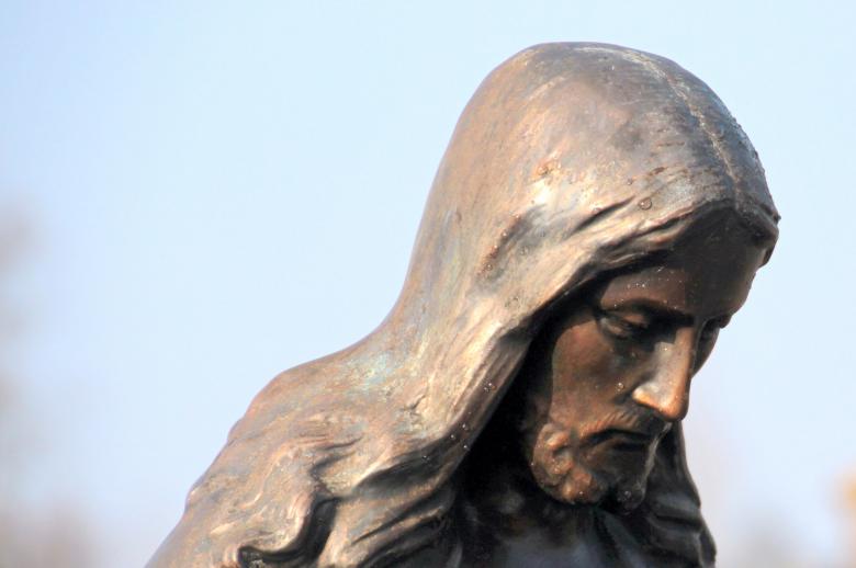 Free stock image of Jesus Sculpture created by Pixabay