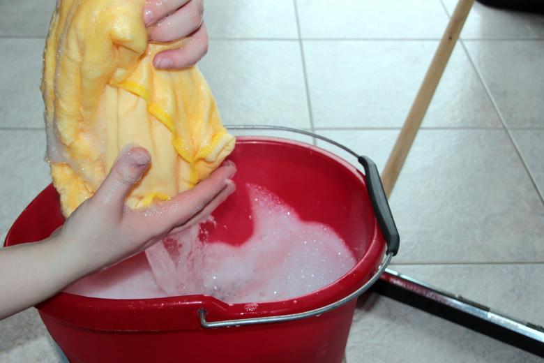 Free stock image of Putz Bucket created by Pixabay