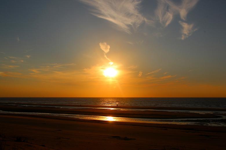 Free stock image of Setting Sun created by Pixabay