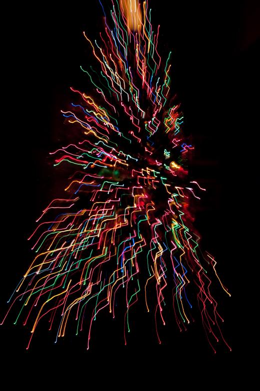 Free stock image of Christmas Tree created by Pixabay