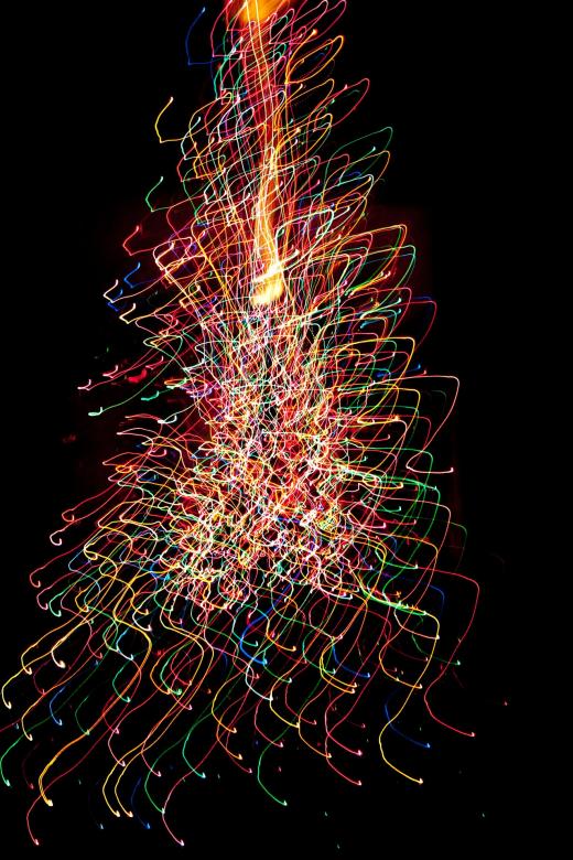 Free stock image of Christmas Tree created by Pixabay