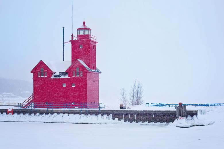 Free stock image of Lighthouse in Winter created by Pixabay