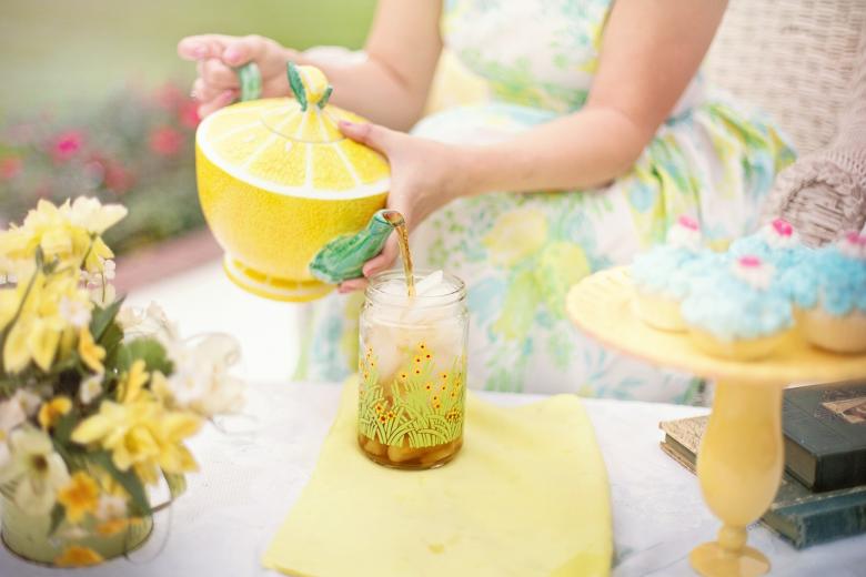 Free stock image of Pouring Tea created by Pixabay