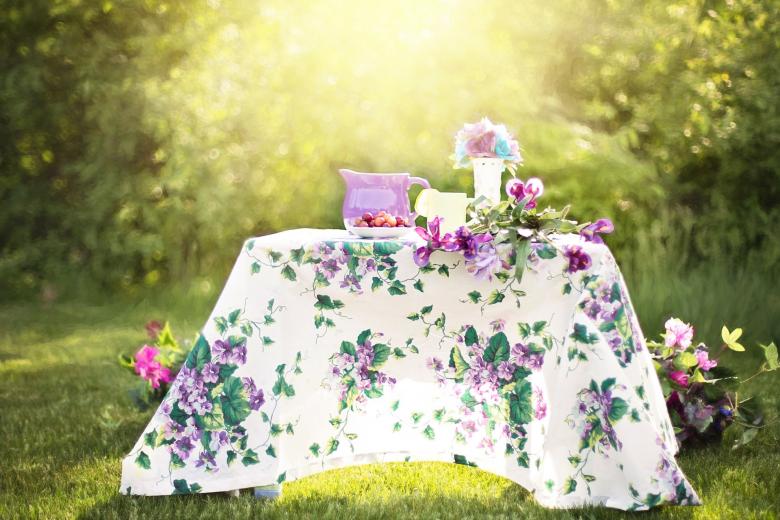 Free stock image of Summer Table created by Pixabay