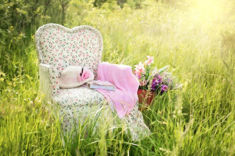 Free stock image of Chair in the Field created by Pixabay