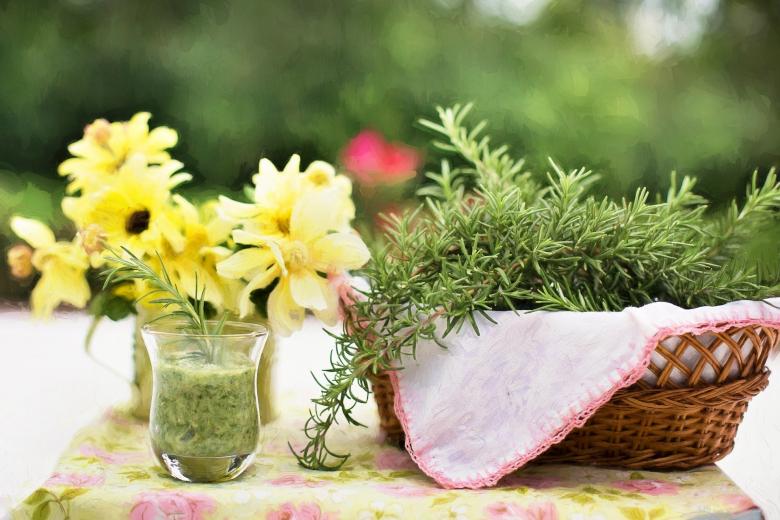 Free stock image of Roseamary on the Table created by Pixabay