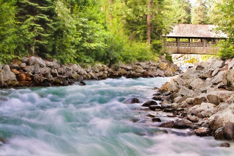 Free stock image of Flowing Creek created by Pixabay