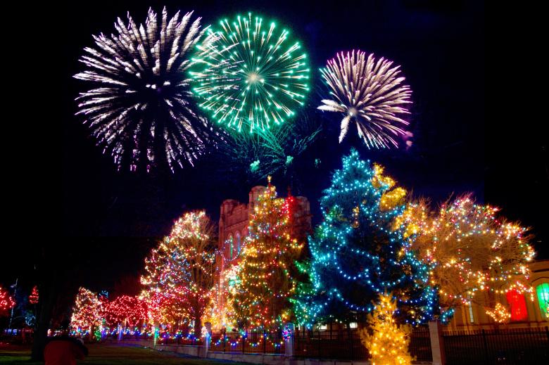 Free stock image of Christmas Celebration created by Pixabay