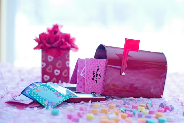 Free stock image of Valentine's Day Cards created by Pixabay