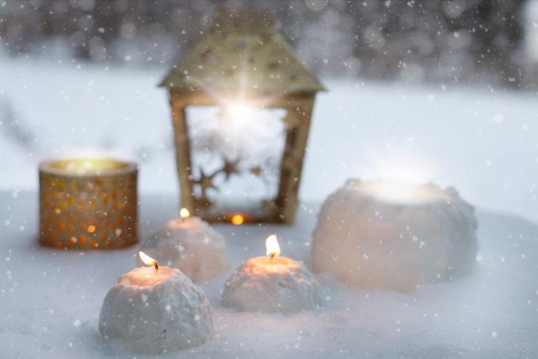 Free stock image of Candles in Winter created by Pixabay