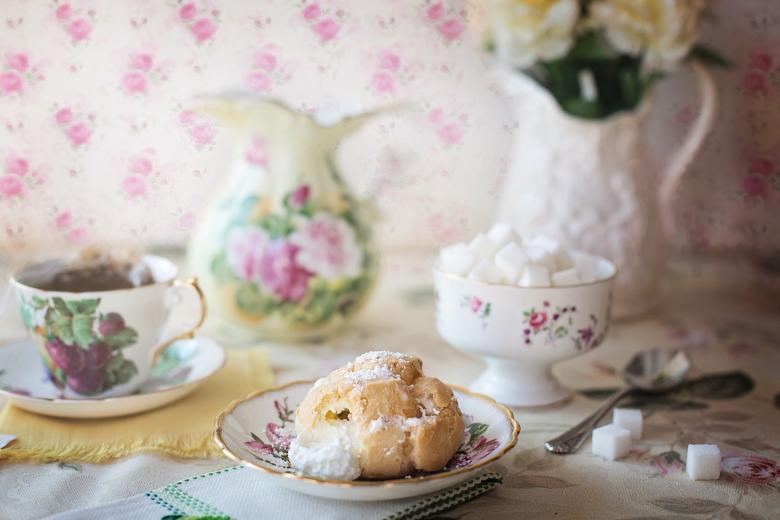 Free stock image of Cream Puff created by Pixabay