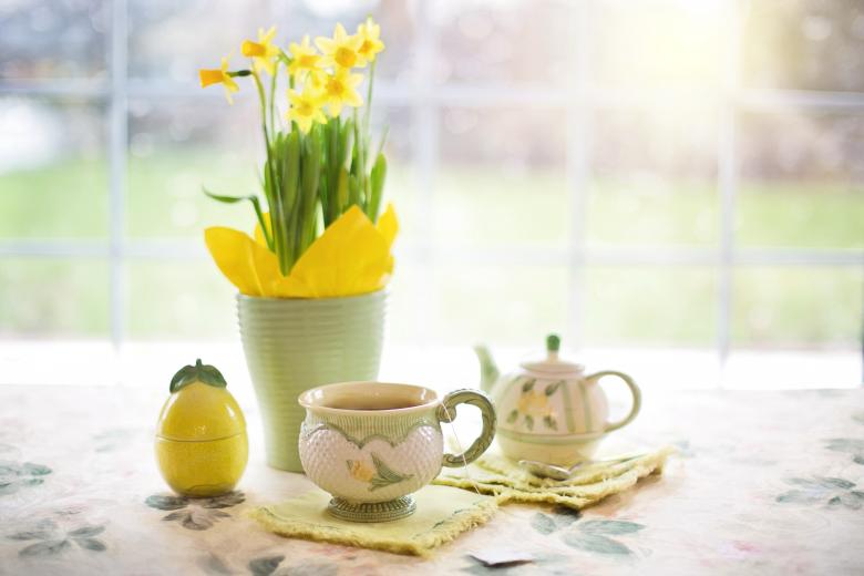 Free stock image of Daffodils and Tea created by Pixabay