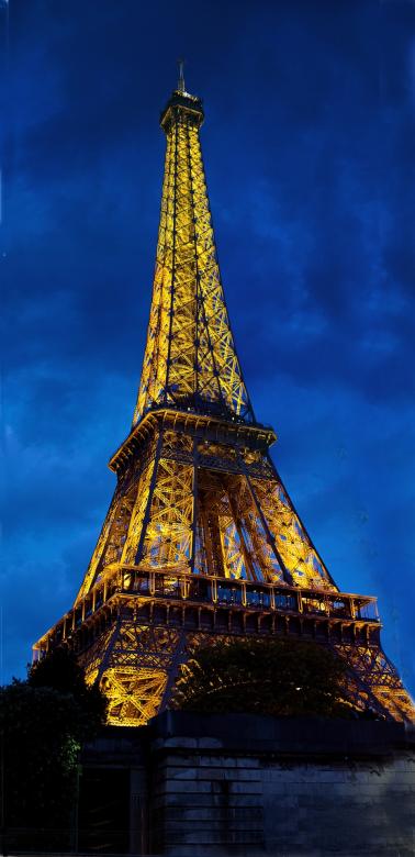 Free stock image of Eiffel Tower at Night created by Pixabay